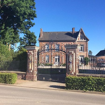 L'Hostellerie Du Chateau Mesnil-Saint-Nicaise Esterno foto