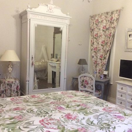 L'Hostellerie Du Chateau Mesnil-Saint-Nicaise Esterno foto